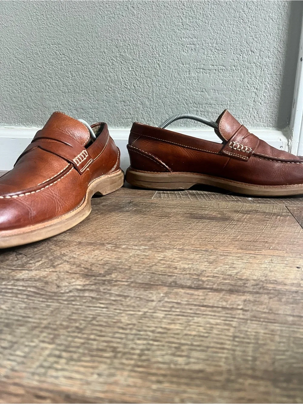 Sperry Gold Cup Exeter Penny Loafer in a red or rust nubuck leather size‎ 11.5
